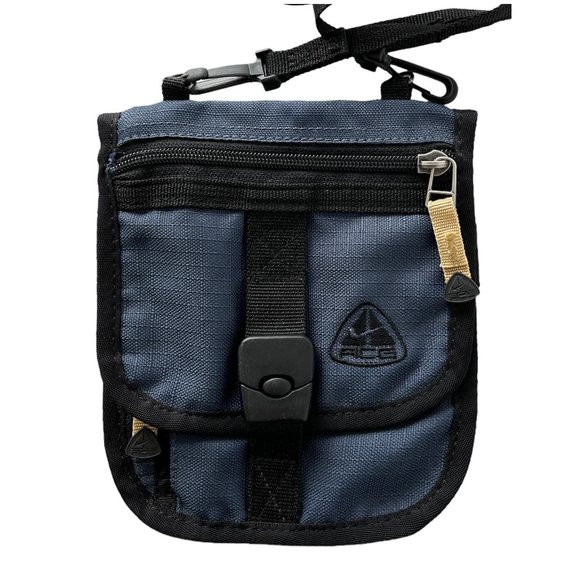 Rare Vtg NIKE ACG Sling Bag Blue Mini Wallet Crossbody Shoulder Removable Strap - Picture 1 of 6